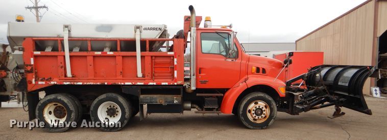 image for item DE4433 2001 Sterling LT7501 dump truck