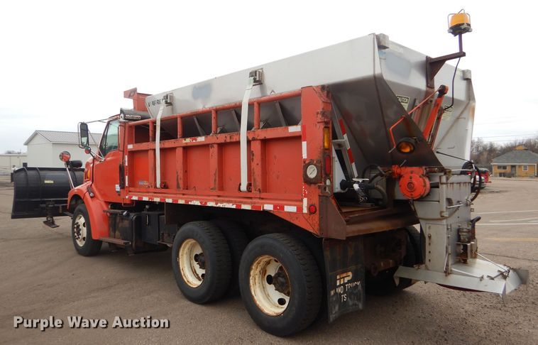 image for item DE4433 2001 Sterling LT7501 dump truck