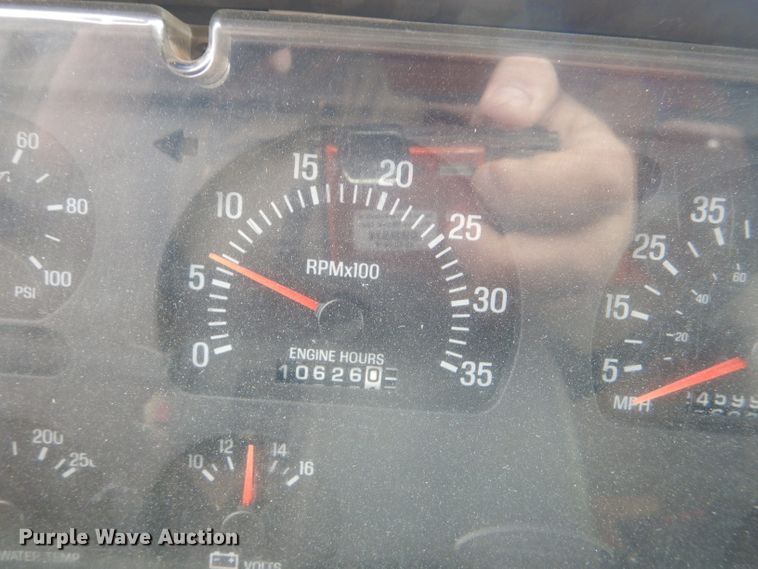 image for item DE4433 2001 Sterling LT7501 dump truck