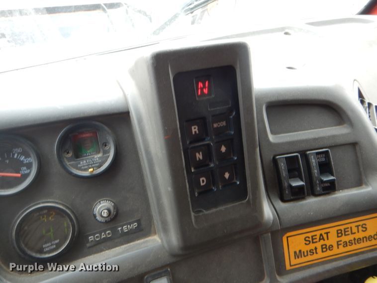 image for item DE4433 2001 Sterling LT7501 dump truck