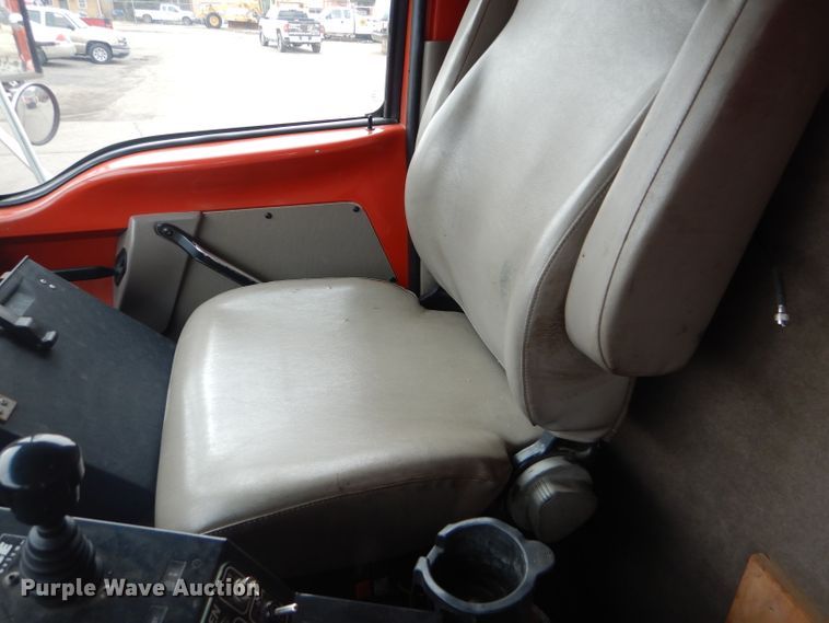 image for item DE4433 2001 Sterling LT7501 dump truck