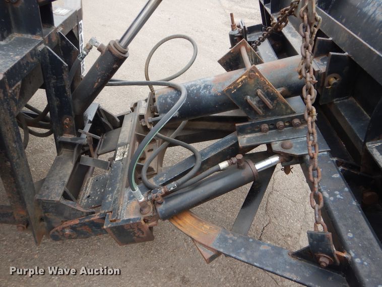 image for item DE4433 2001 Sterling LT7501 dump truck