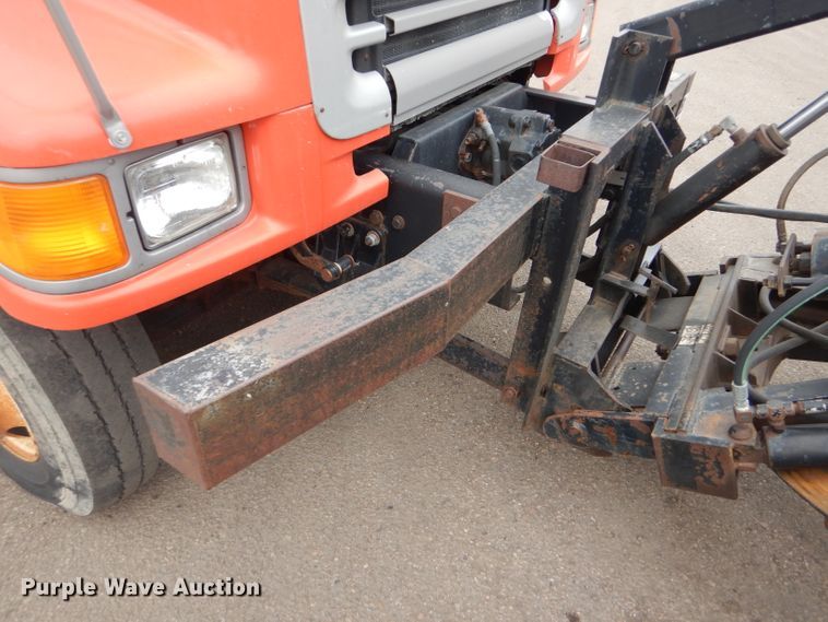 image for item DE4433 2001 Sterling LT7501 dump truck