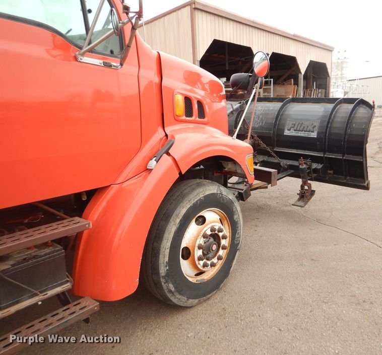 image for item DE4433 2001 Sterling LT7501 dump truck