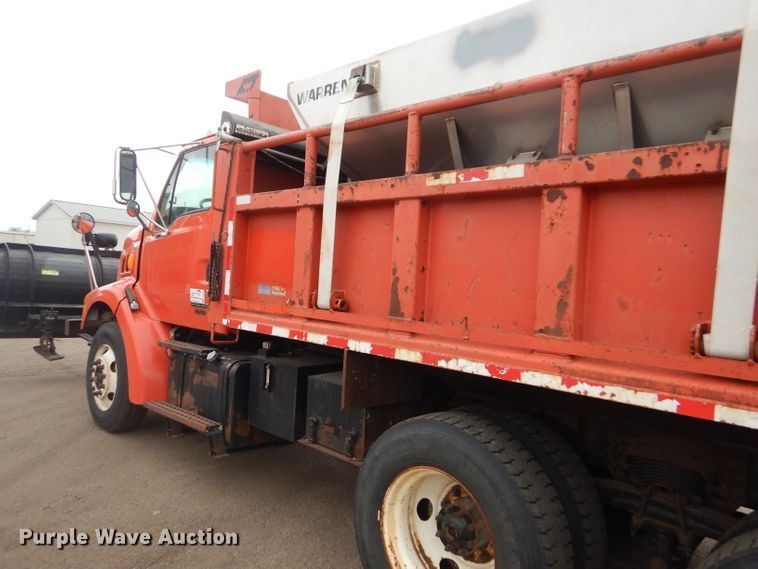 image for item DE4433 2001 Sterling LT7501 dump truck