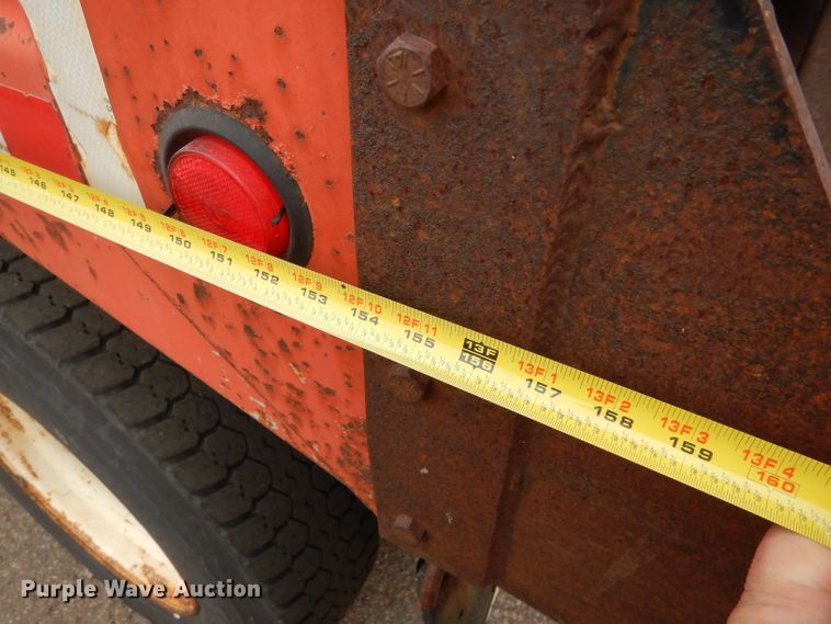 image for item DE4433 2001 Sterling LT7501 dump truck