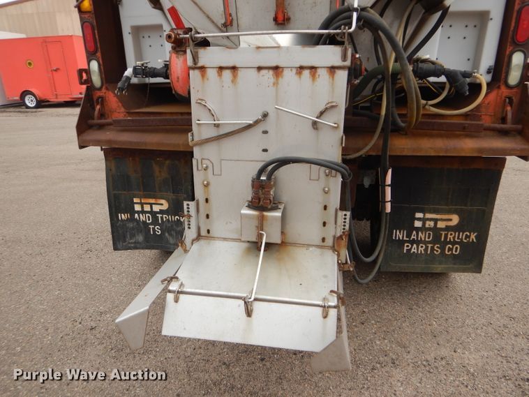 image for item DE4433 2001 Sterling LT7501 dump truck