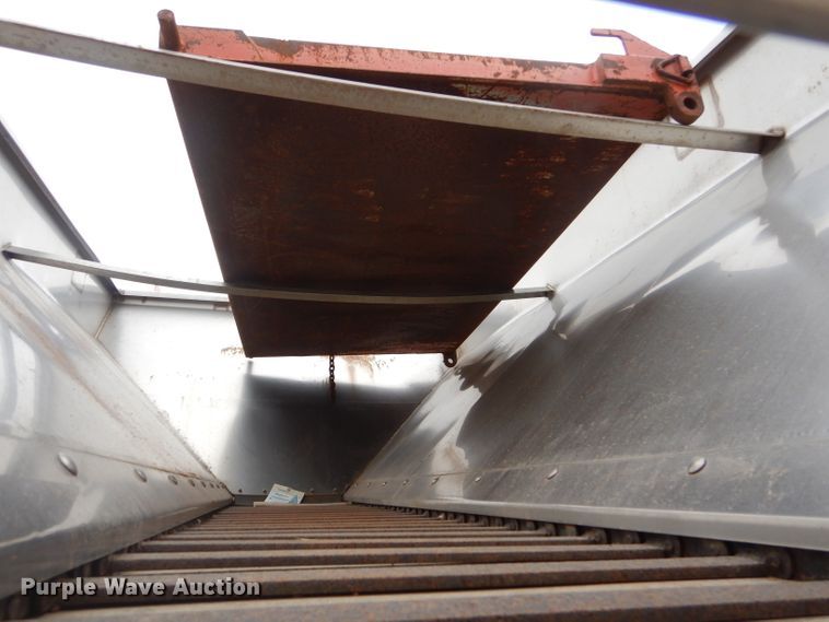 image for item DE4433 2001 Sterling LT7501 dump truck