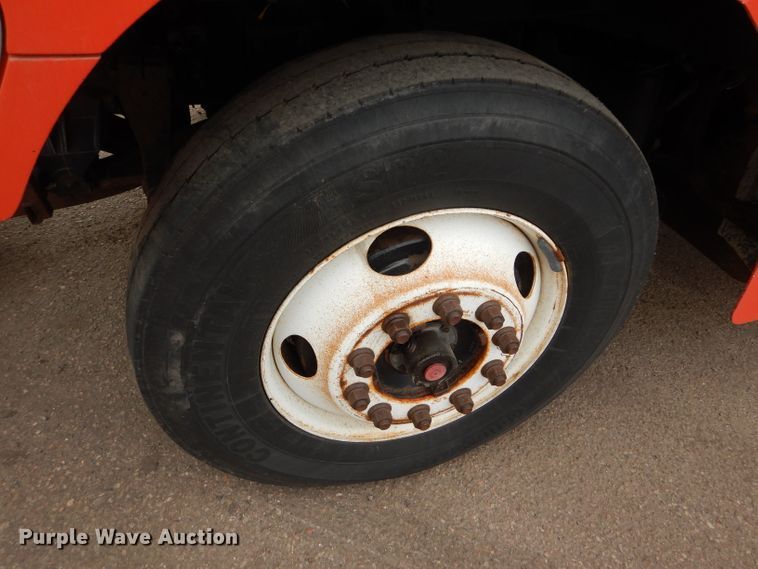 image for item DE4433 2001 Sterling LT7501 dump truck