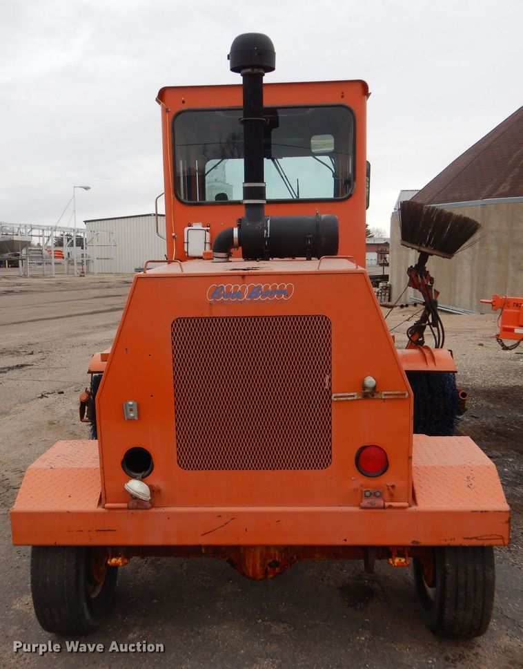 image for item DE4434 2006 Broce RJ-350 broom