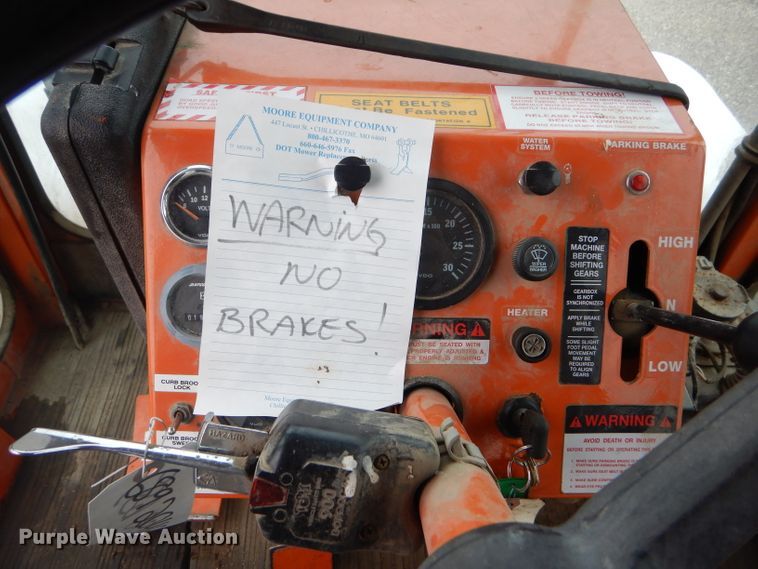 image for item DE4434 2006 Broce RJ-350 broom