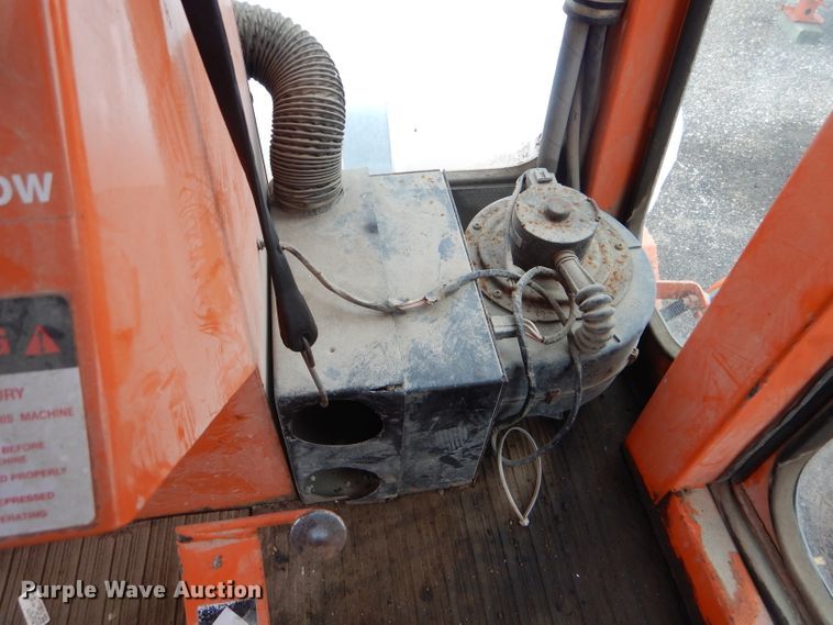 image for item DE4434 2006 Broce RJ-350 broom