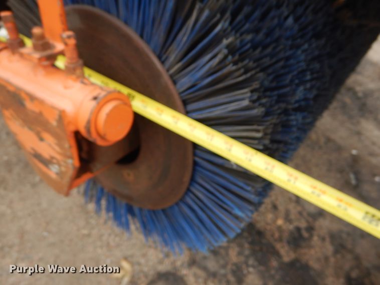 image for item DE4434 2006 Broce RJ-350 broom