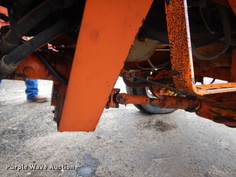 image for item DE4434 2006 Broce RJ-350 broom