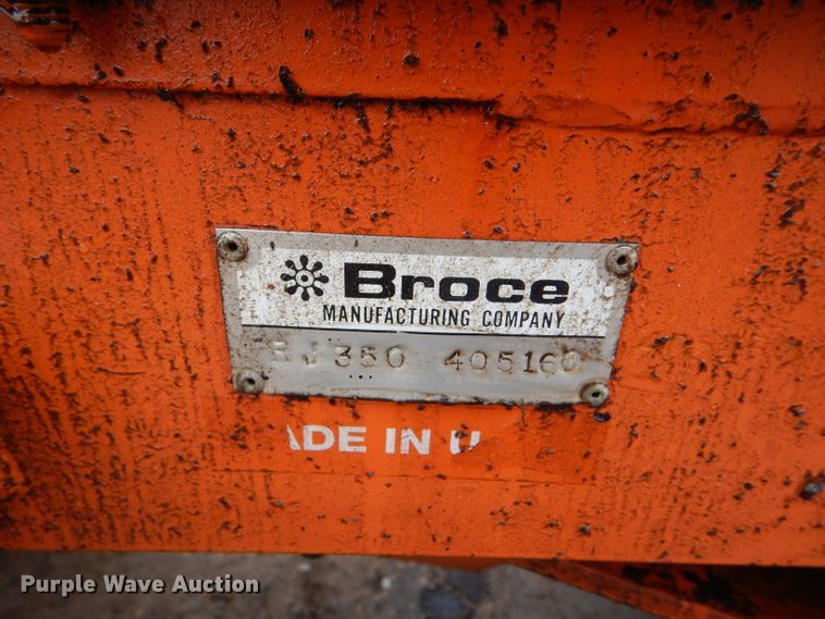 image for item DE4434 2006 Broce RJ-350 broom