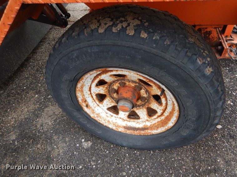 image for item DE4434 2006 Broce RJ-350 broom