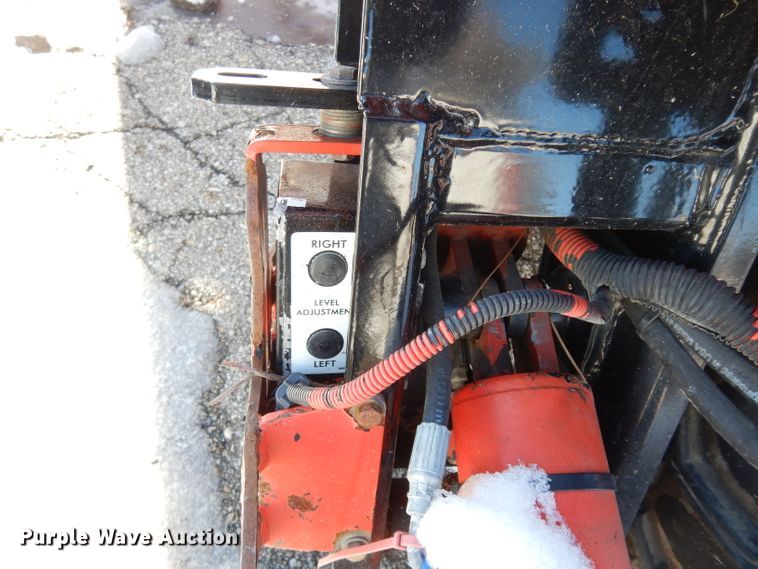 image for item DG6257 2009 Dew Eze 72LC slope mower