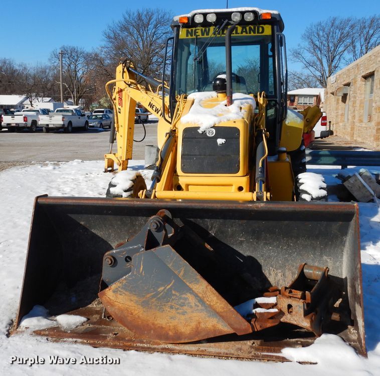 image for item DG6261 2006 New Holland B95 backhoe