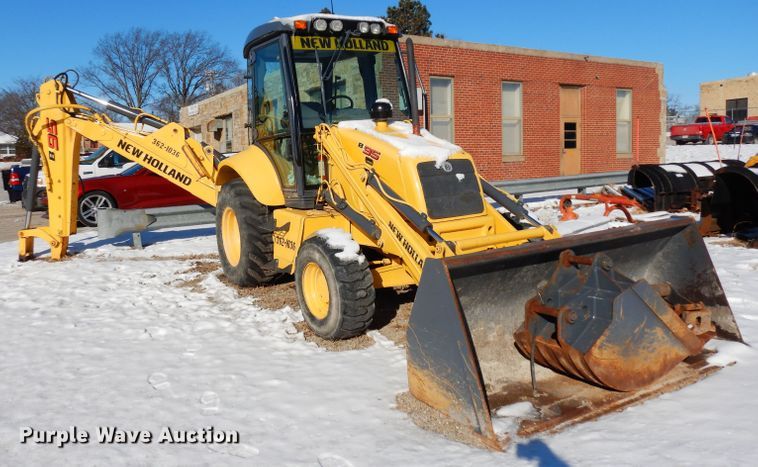 image for item DG6261 2006 New Holland B95 backhoe