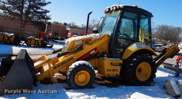 image for item DG6261 2006 New Holland B95 backhoe