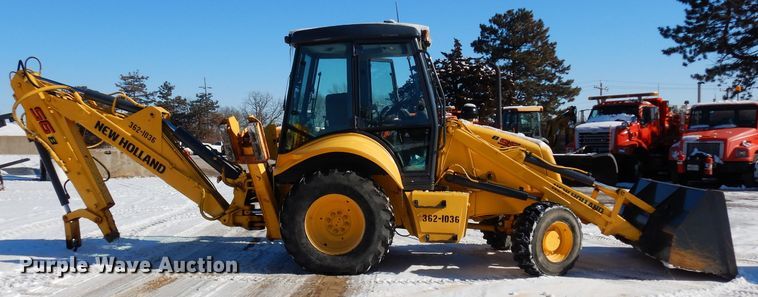 image for item DG6261 2006 New Holland B95 backhoe