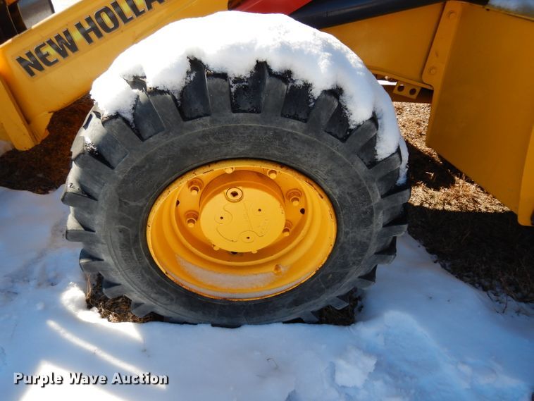 image for item DG6261 2006 New Holland B95 backhoe