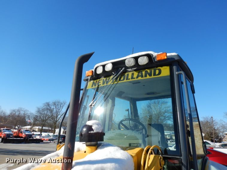 image for item DG6261 2006 New Holland B95 backhoe