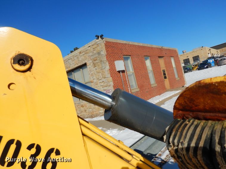 image for item DG6261 2006 New Holland B95 backhoe