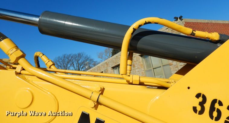 image for item DG6261 2006 New Holland B95 backhoe