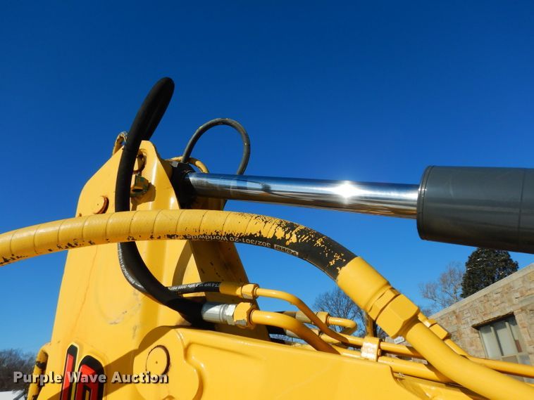 image for item DG6261 2006 New Holland B95 backhoe