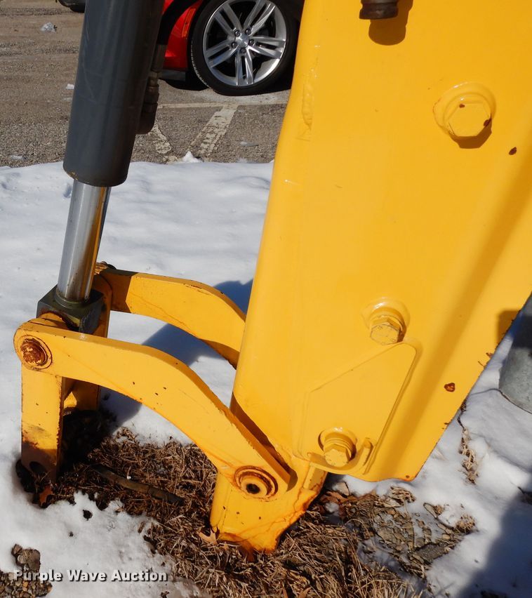 image for item DG6261 2006 New Holland B95 backhoe