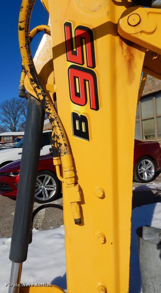 image for item DG6261 2006 New Holland B95 backhoe