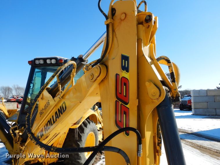 image for item DG6261 2006 New Holland B95 backhoe