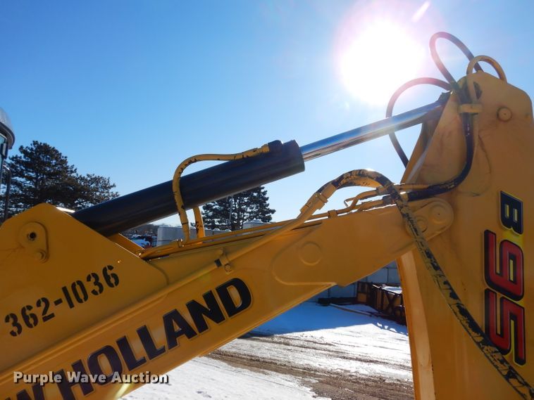 image for item DG6261 2006 New Holland B95 backhoe