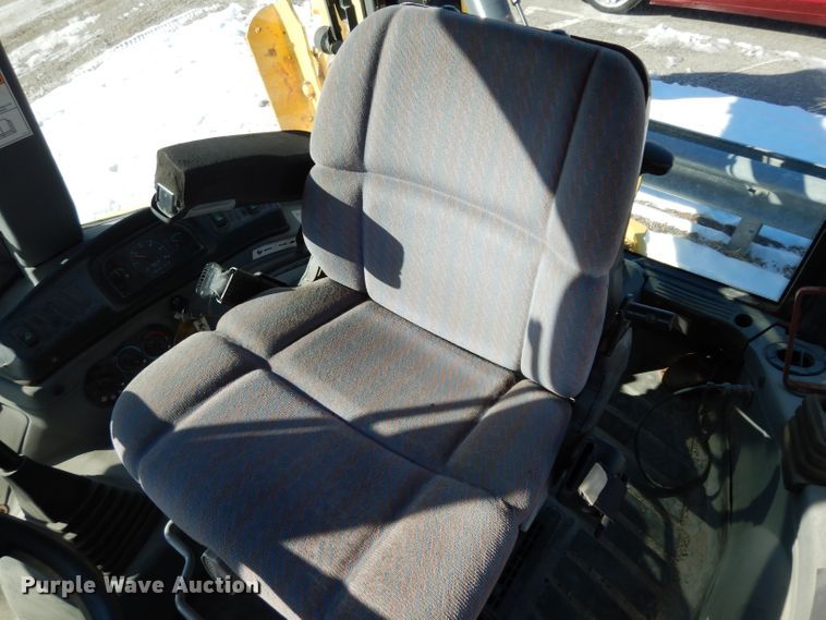 image for item DG6261 2006 New Holland B95 backhoe