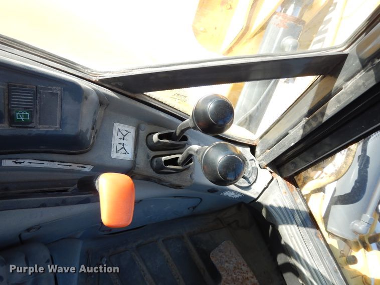 image for item DG6261 2006 New Holland B95 backhoe