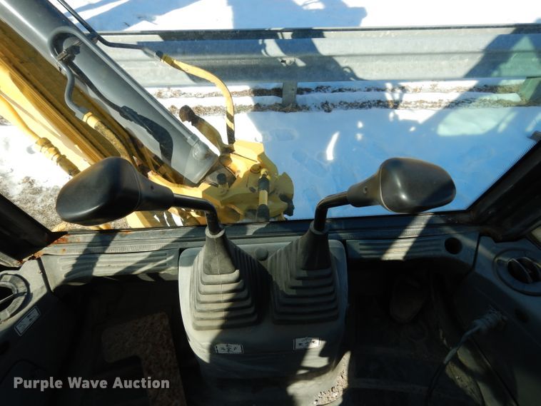image for item DG6261 2006 New Holland B95 backhoe