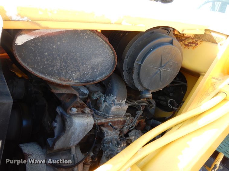 image for item DG6261 2006 New Holland B95 backhoe