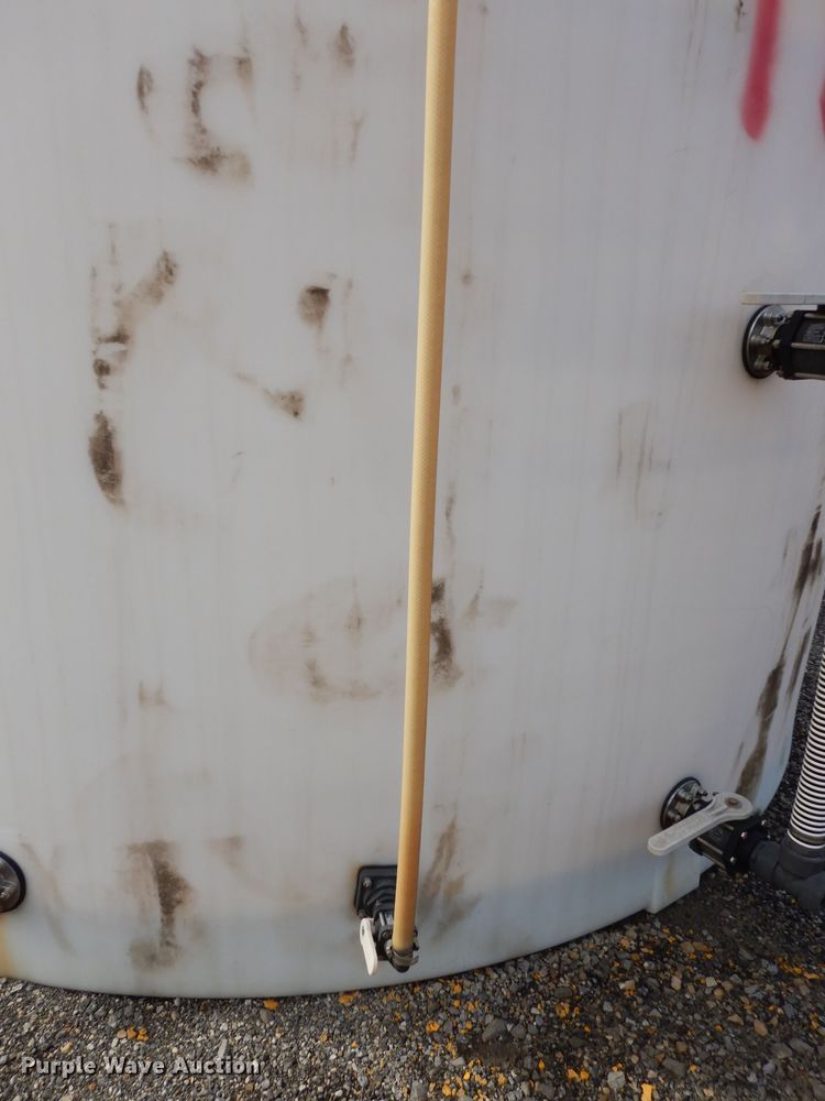 image for item DG6270 2005 Snyder salt brine tank