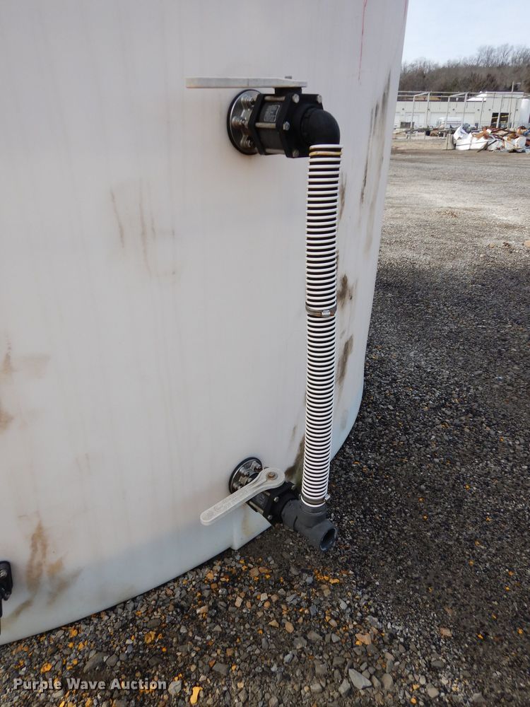 image for item DG6270 2005 Snyder salt brine tank