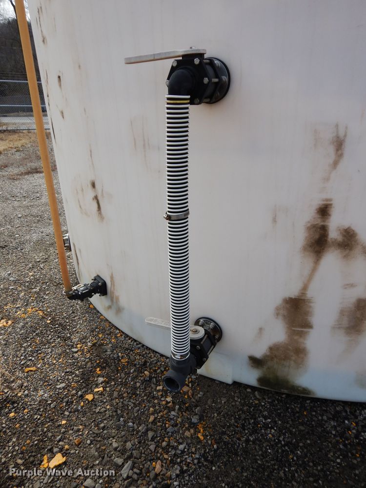 image for item DG6270 2005 Snyder salt brine tank