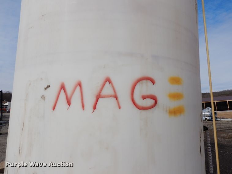 image for item DG6270 2005 Snyder salt brine tank