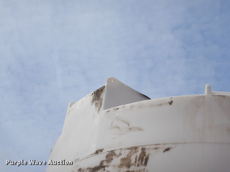 image for item DG6270 2005 Snyder salt brine tank