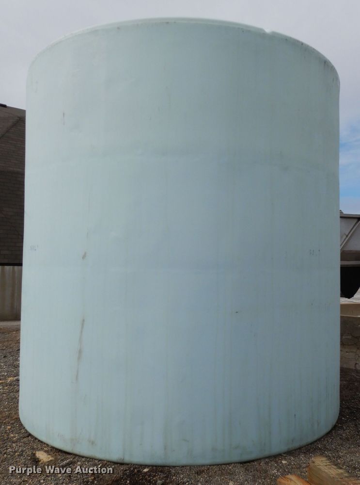 image for item DG6271 2002 Sprayer Specialist salt brine tank
