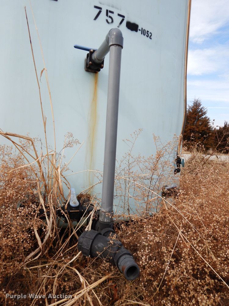 image for item DG6282 2002 Sprayer Specialist salt brine tank