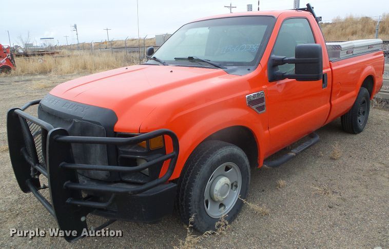image for item DH4783 2008 Ford F250 Super Duty XL pickup truck