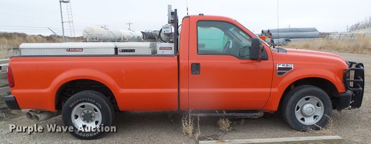 image for item DH4783 2008 Ford F250 Super Duty XL pickup truck