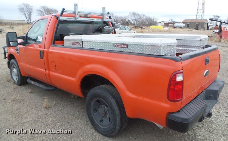 image for item DH4783 2008 Ford F250 Super Duty XL pickup truck