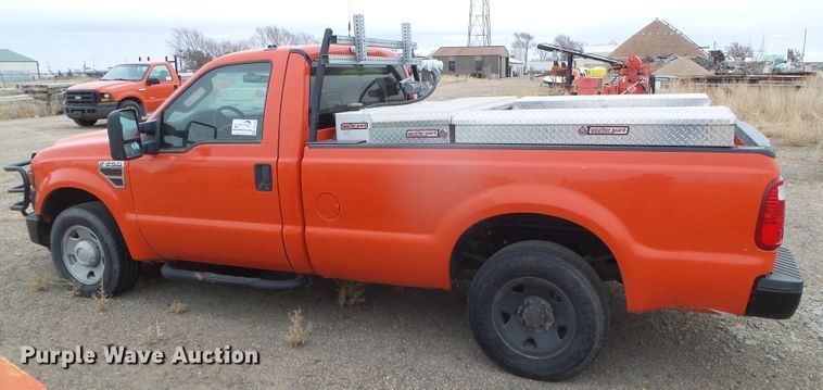image for item DH4783 2008 Ford F250 Super Duty XL pickup truck