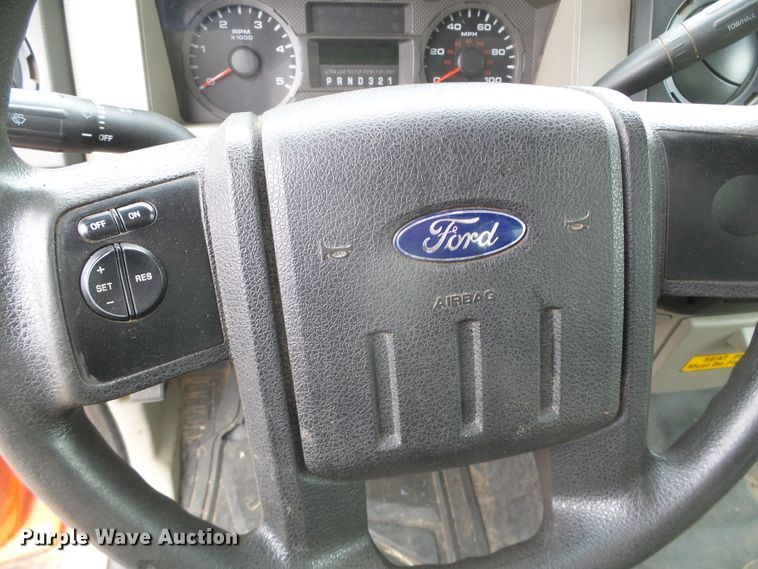image for item DH4783 2008 Ford F250 Super Duty XL pickup truck